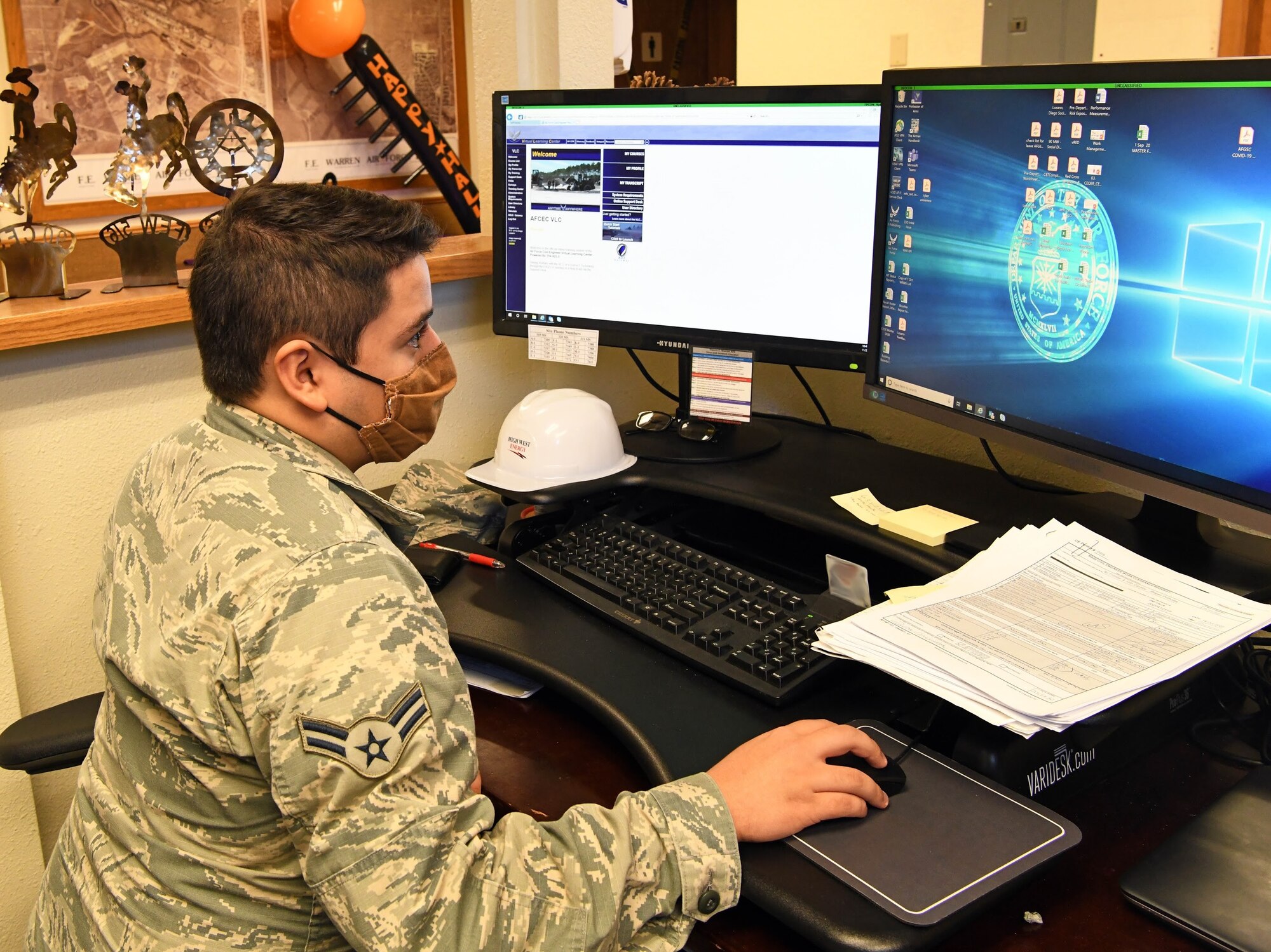 airman at computer