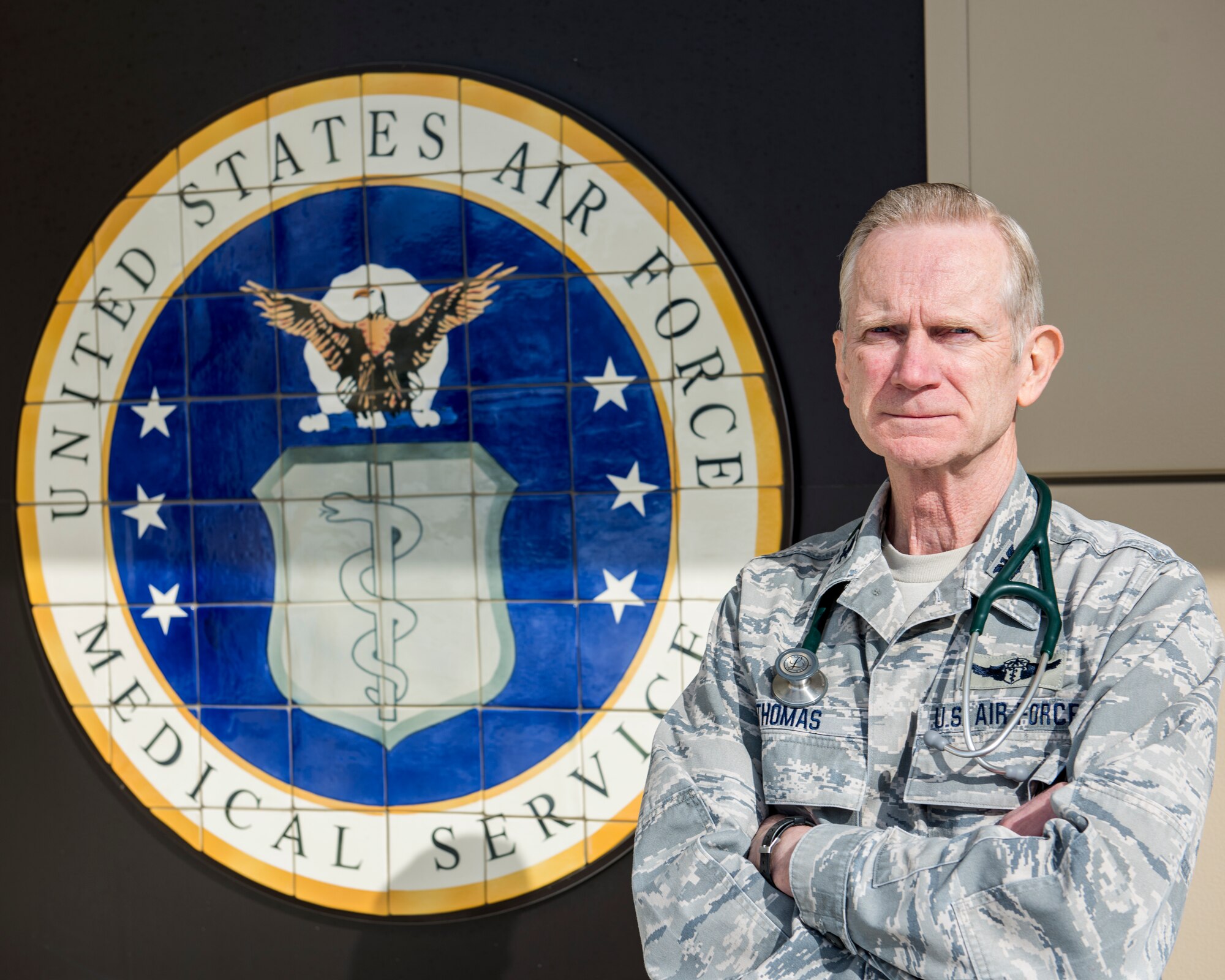 Image of Col. Craig R. Thomas