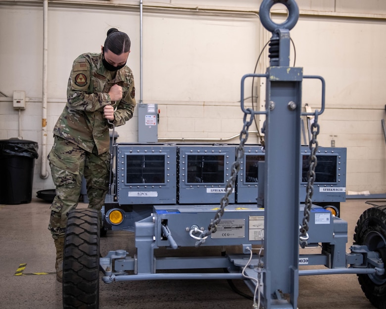 Armament shop maintains F-35 weapons system equipment > Luke Air Force ...