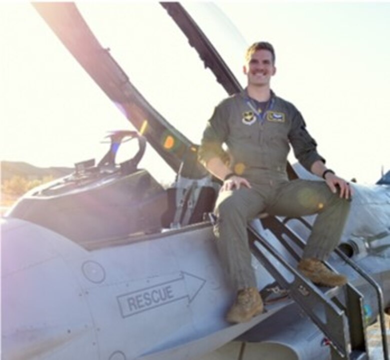 Holloman graduates newest combat-ready pilots