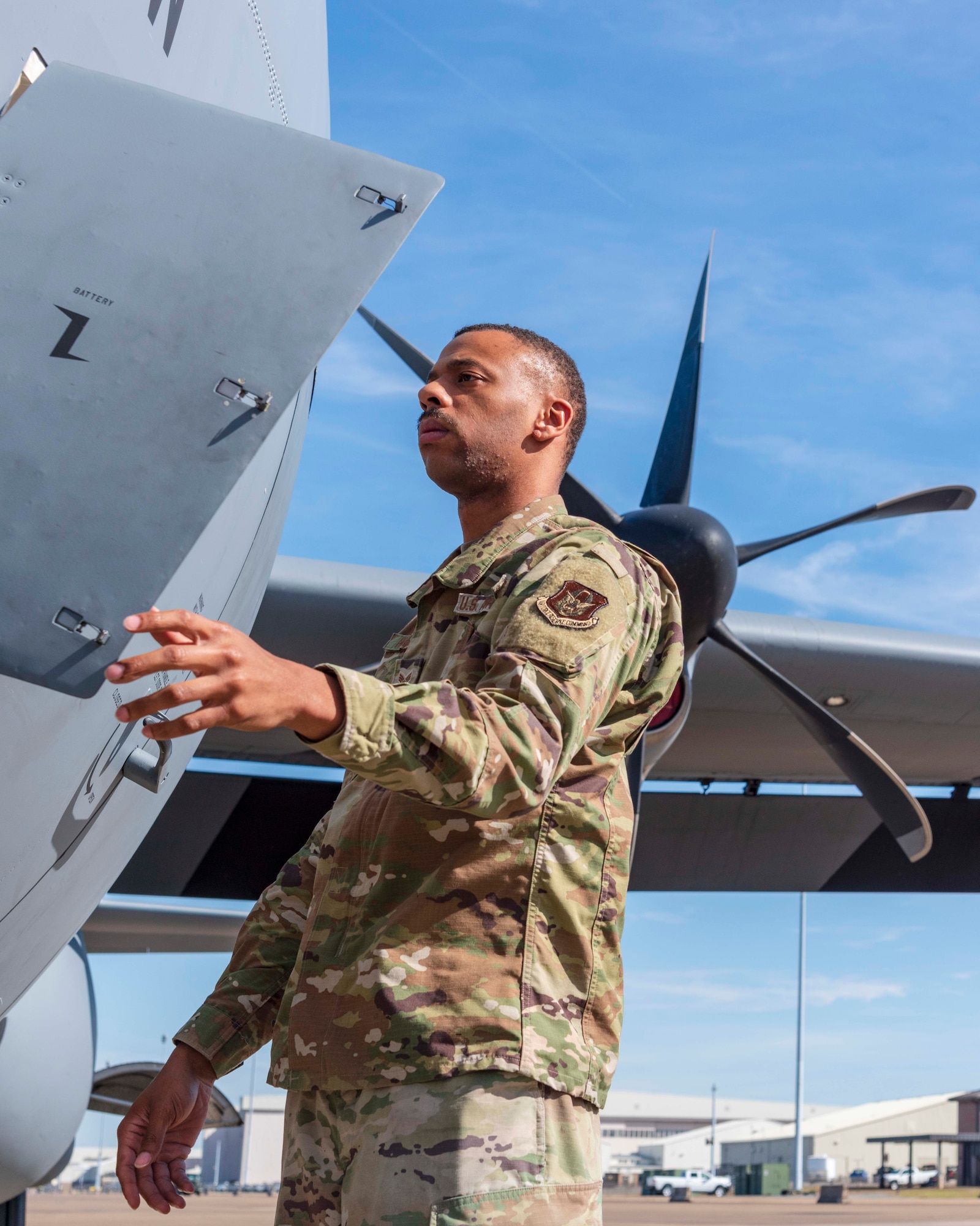 Air Force Reserve Senior Amn Edward Hunter, 913th Maintenance crew chief, inspects a maintenance panel located near the nose section of a  C-130J Super Hercules at Little Rock Air Force Base, Ark, Nov. 4, 2020. Most recently, Hunter volunteered to help the Hurricane Hunters based out of Kessler AFB, Mississippi, to ensure that the aircraft were ready to fly at a moment’s notice carry out the numerous National Oceanic and Atmospheric Administration missions this season.