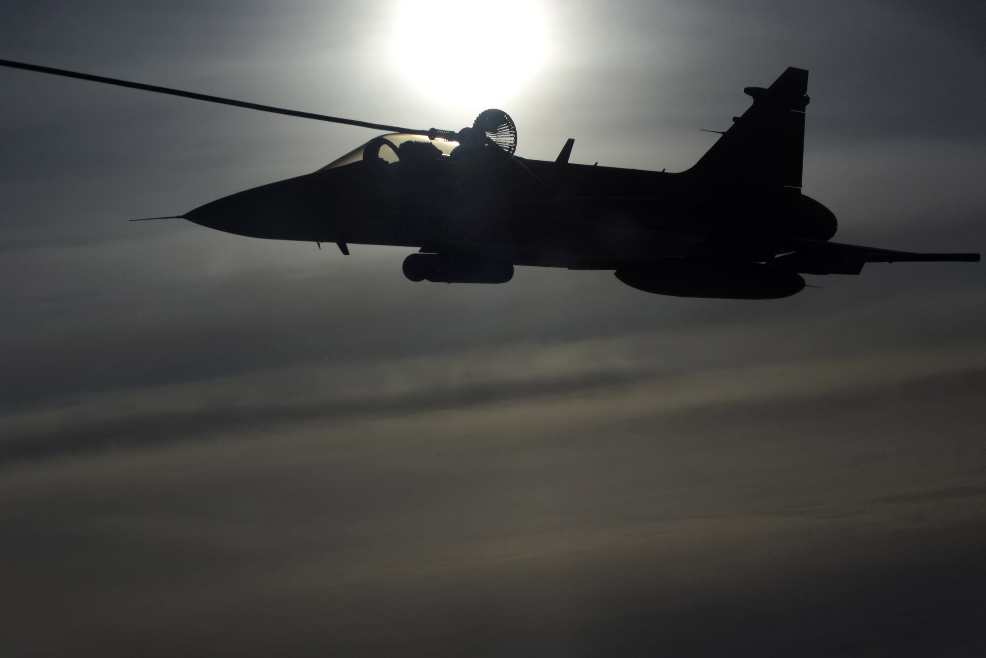 JAS 39 Gripen inflight refueling