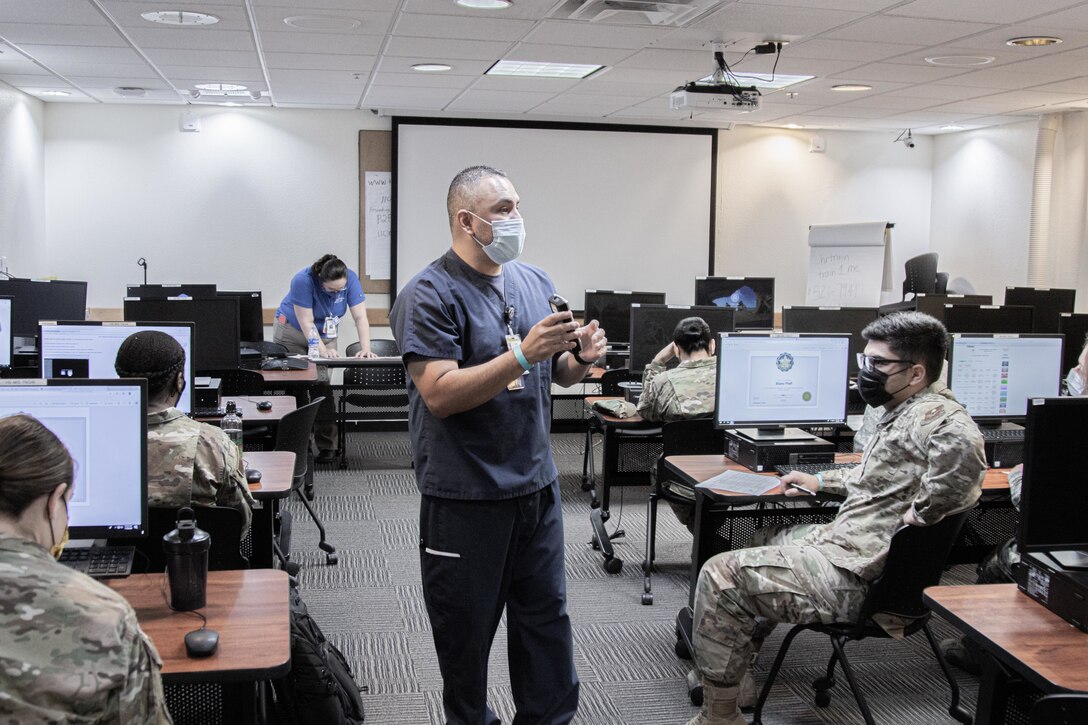 U. S. Air Force medical personnel were familiarized with the glucometers being used at the University Medical Center of El Paso in El Paso, Texas, Nov. 8, 2020. These airmen are part of a team preparing to augment three hospitals as COVID-19 cases surge in the region. U.S. Northern Command, through U.S. Army North, remains committed to providing flexible Department of Defense support to the Federal Emergency Management Agency in support of the whole-of-nation COVID-19 response. (U.S. Army photo by Sgt. Samantha Hall)