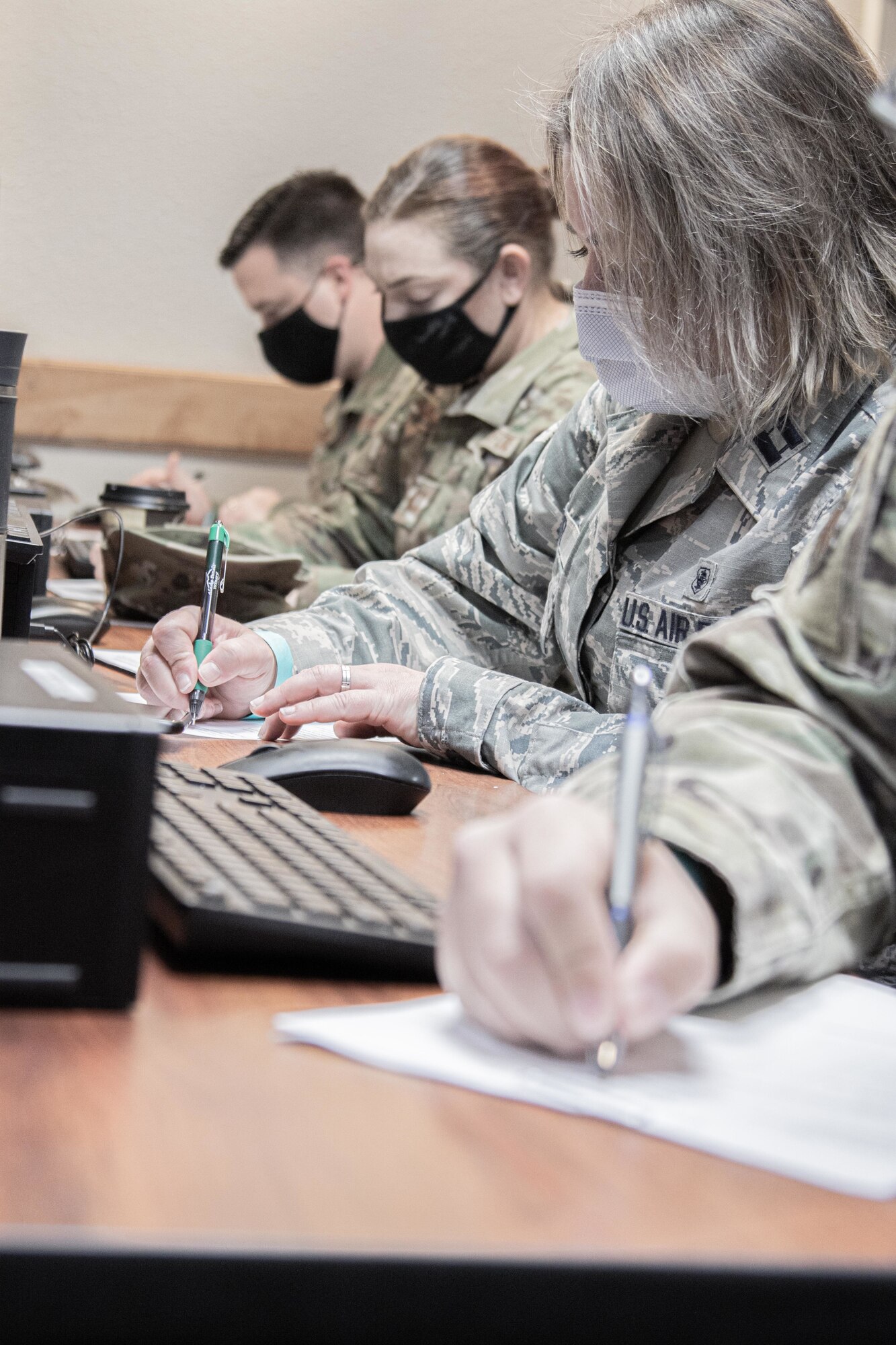 U. S. Air Force medical personnel are in-processed at the University Medical Center of El Paso in El Paso, Texas, Nov. 8, 2020. These airmen are part of a team preparing to augment three hospitals as COVID-19 cases surge in the region. U.S. Northern Command, through U.S. Army North, remains committed to providing flexible Department of Defense support to the Federal Emergency Management Agency in support of the whole-of-nation COVID-19 response. (U.S. Army photo by Sgt. Samantha Hall)