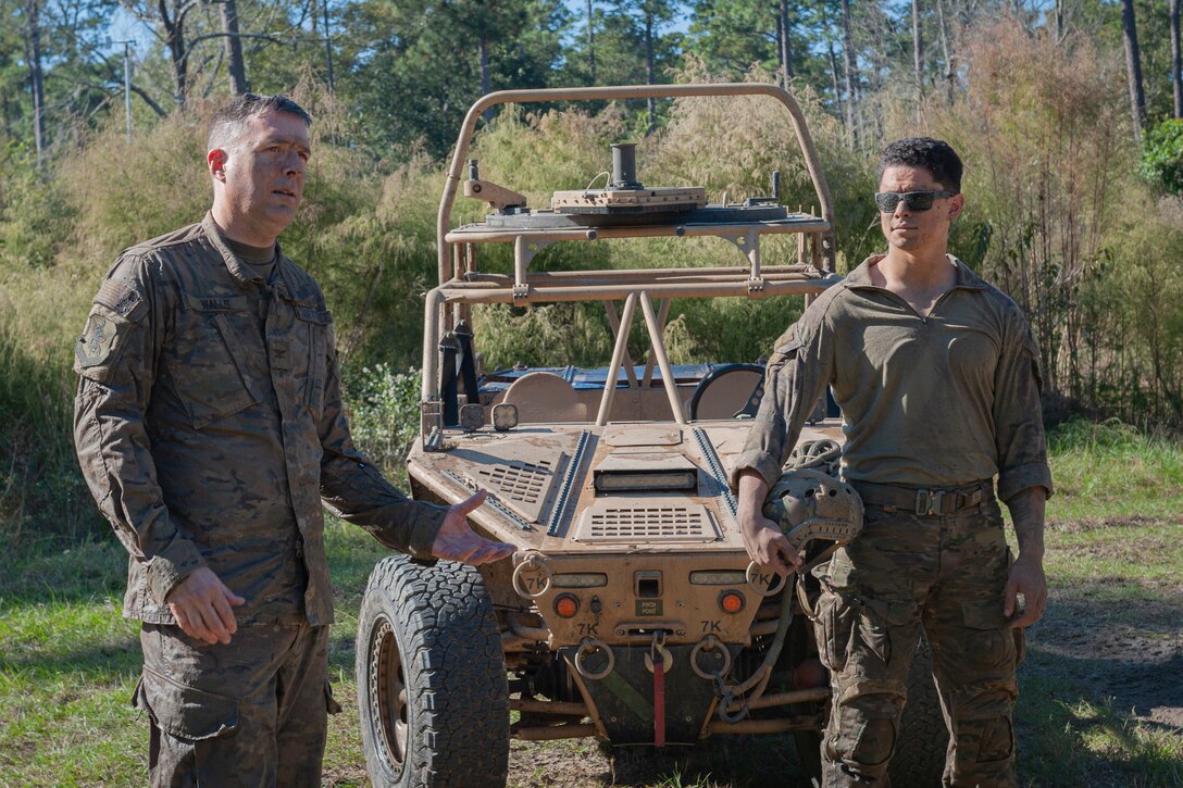 Photo of Col Walls speaking