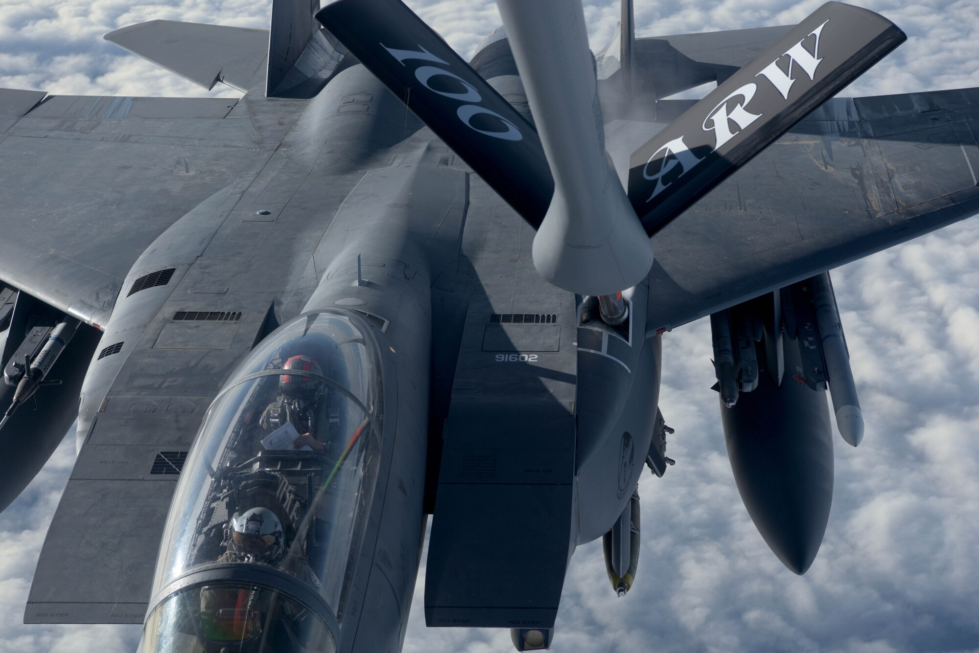 F-15 Strike Eagle inflight refueling