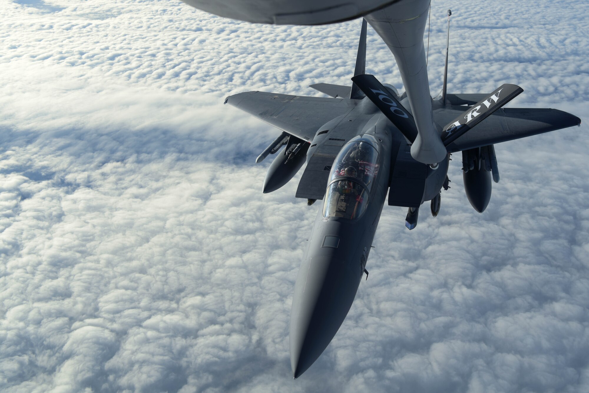 F-15 Strike Eagle inflight refueling