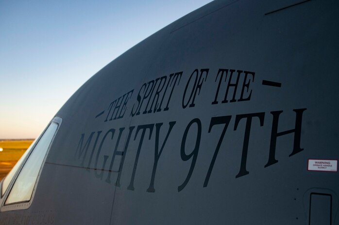 97 AMW showcases mobility airpower to 14th FTW.
