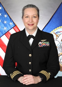 Commanding Officer, Cmdr. Chandra Newman, HSC-5 bio photo