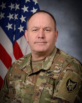 Chief Warrant Officer 5 Michael G. Siedler > U.S. Army Reserve ...