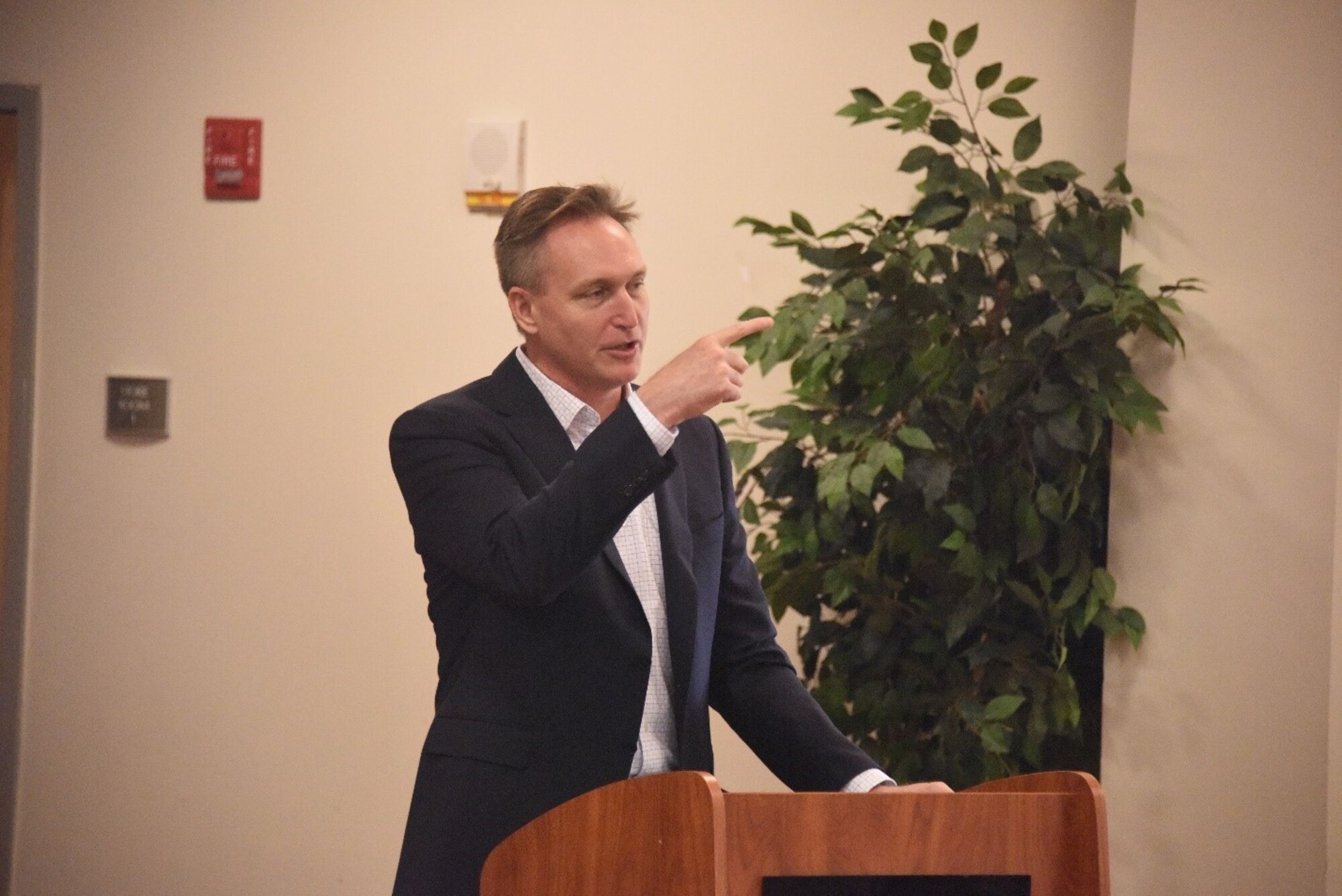 SparkX Cell open house showcases cutting-edge technology