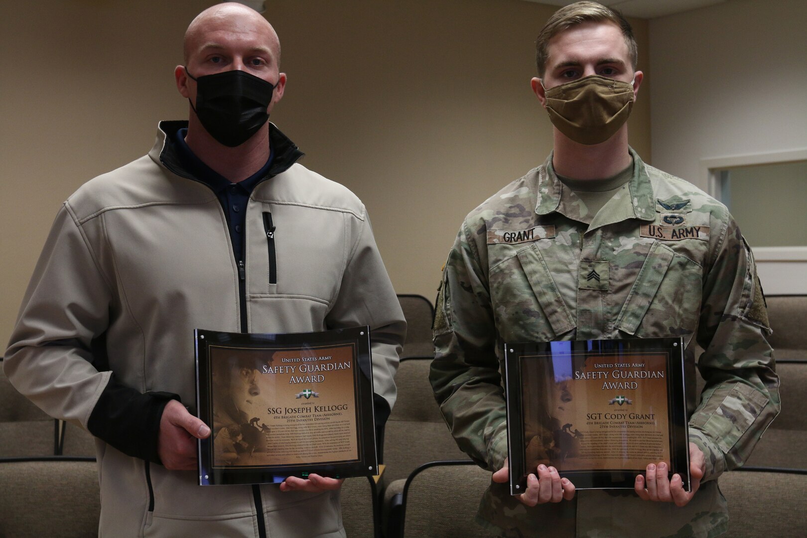 Spartan Paratroopers Recognized for Saving a Life