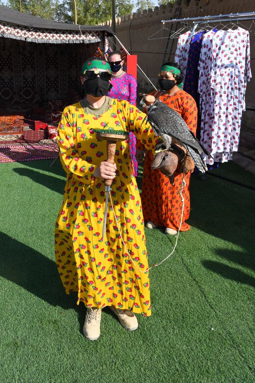 Airmen, Soldiers enjoy Saudi Cultural Day