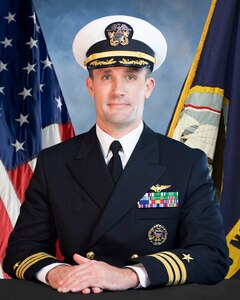 Commanding Officer. Cmdr. Robert D. Hale, FACSFAC JAX, Bio photo