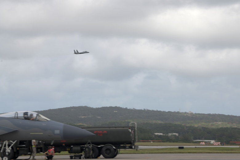 An F-15C Eagle takes flight from Kadena Air Base, Japan, during a “Super Surge,” Nov. 18, 2020. The 44th and 67th Fighter Squadrons set a new record for the most F-15C Eagles flown in a week at 437 sorties; the previous record was 245 sorties. (U.S. Air Force photo by Airman 1st Class Rebeckah Medeiros)
