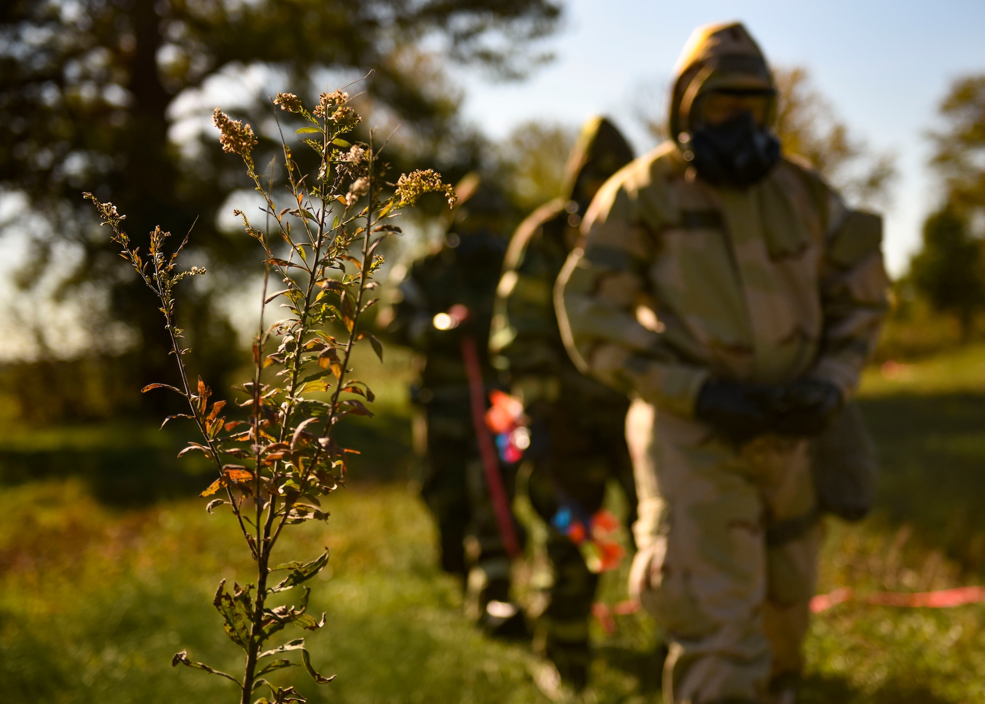 Airmen cordoning off location