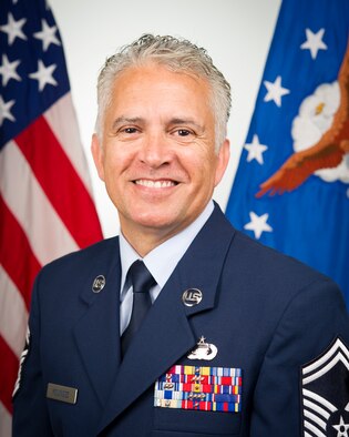 Senior Master Sgt. Michael Melendez, 434th Air Refueling Wing‘s recruiting flight chief, comes to Grissom with more than 28 years of military service, 16 of those years serving in the recruiting career field. As the recruiting flight chief, Melendez is responsible for four line recruiters covering a geographic area of four states in the Midwest. (U.S. Air Force photo/Master Sgt. Ben Mota)