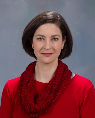 Headshot of Dr. Alicia Ruvinsky