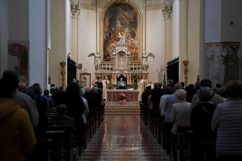 Holy mass commences at a church in Pordenone, Italy, Sept. 29, 2020. A Madonna Di Loreto statue was on display during holy mass in the churches of Roveredo in Piano, Aviano, and Pordenone to give the local population a unique opportunity to see the holy statue. (U.S. Air Force photo by Staff Sgt. Savannah L. Waters)