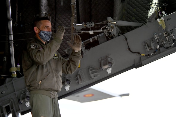 A Spanish air force member directs a forklift to unload cargo from a Spanish air force Airbus A400M at Aviano Air Base, Italy, Sept. 28, 2020. The Spanish aircraft and aircrew brought home members of the 31st Fighter Wing from a flying training deployment to Royal Air Force Lakenheath, United Kingdom. (U.S. Air Force photo by Staff Sgt. K. Tucker Owen)