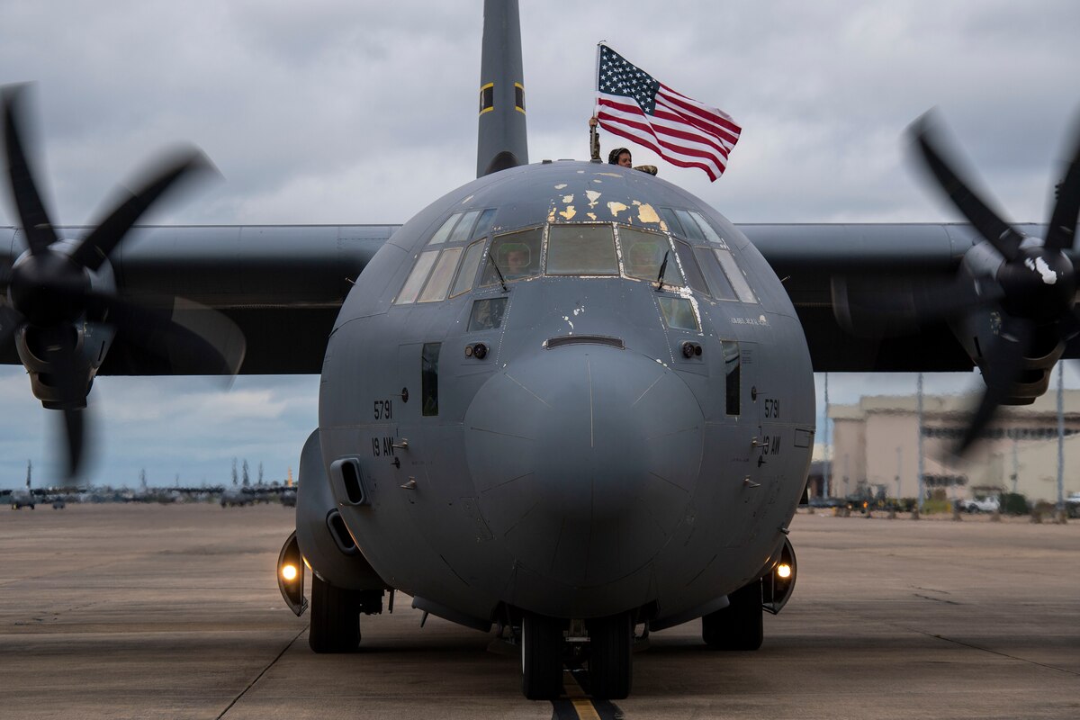 19th Airlift Wing Airmen return home > Little Rock Air Force Base ...