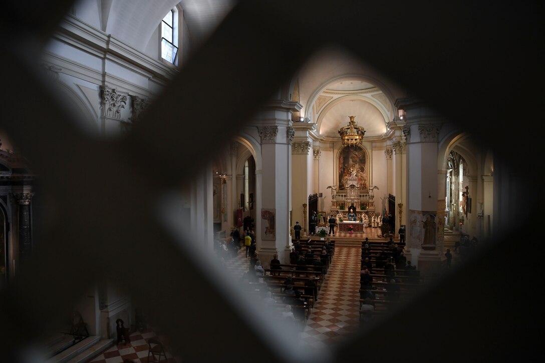 Holy mass commences at a church in Pordenone, Italy, Sept. 29, 2020. A Madonna Di Loreto statue was on display during holy mass in the churches of Roveredo in Piano, Aviano, and Pordenone to give the local population a unique opportunity to see the holy statue. (U.S. Air Force photo by Staff Sgt. Savannah L. Waters)