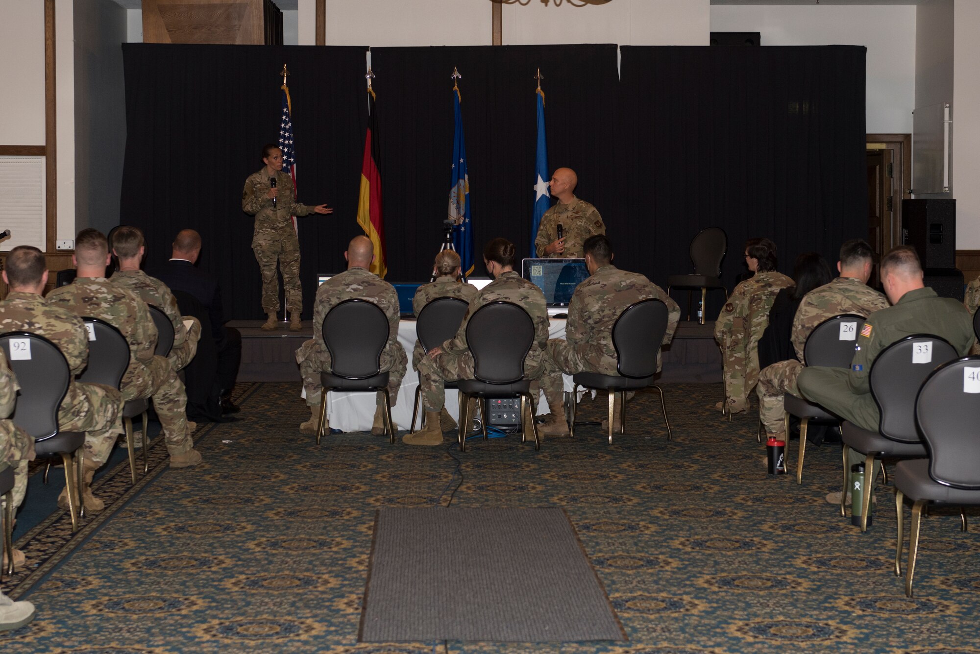 86th AW command chief speaks to Airmen.