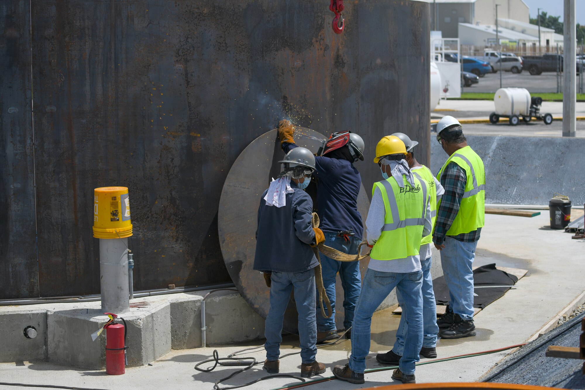 POL Fuel tank project at Muñiz