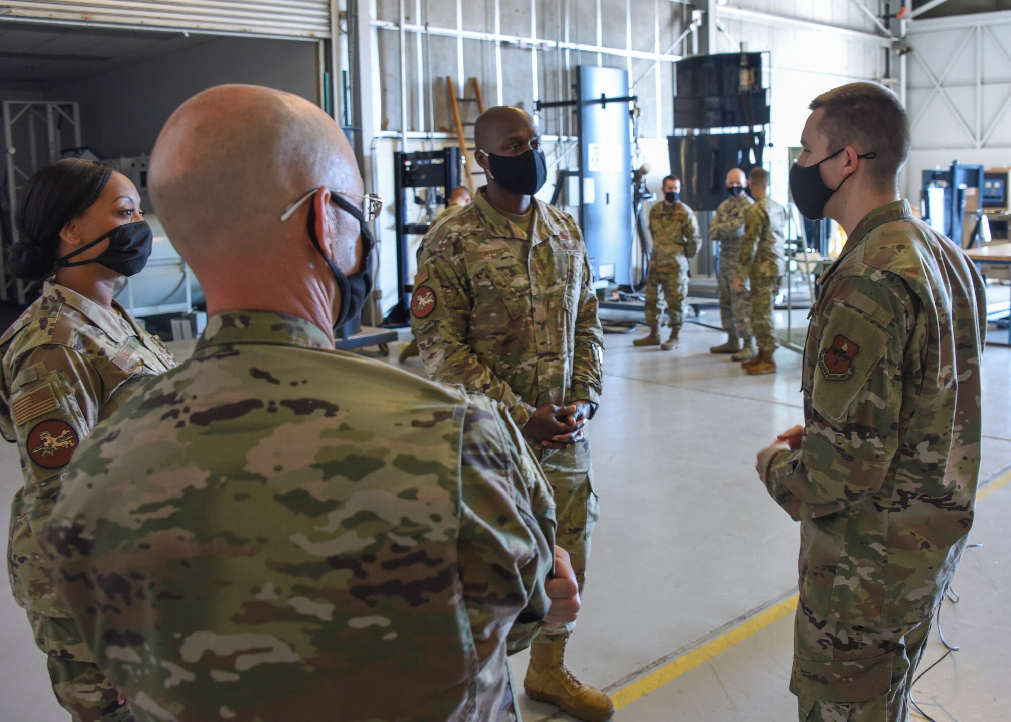 Instructor briefs 82nd TRW and 381st TRG leadership on missile maintenance training