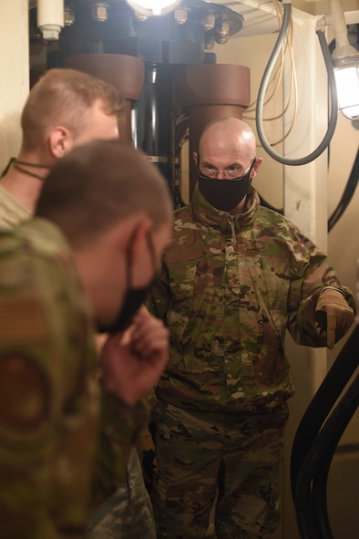 Maj. Gen. Mike Lutton, 20th Air Force commander, speaks to 91st Missile Wing Airmen at a Launch Facility, Sep. 30,2020. Lutton’s mission for the 20th Air Force and especially the 91st
Missile Wing is to enhance and achieve integrated lethality. He expects Airmen to integrate with other organizations to improve combat capabilities.
(U.S. Air Force photo by Airman First Class Jan K. Valle)