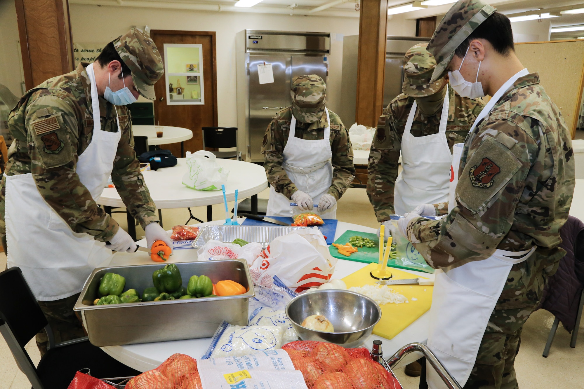 Air National Guard volunteers assist Mat-Su Valley kitchen