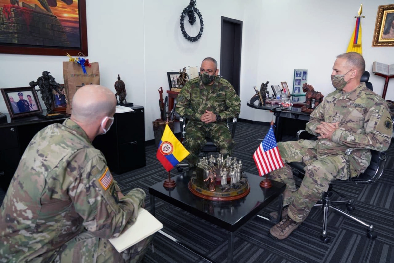 Maj. Gen. Daniel Walrath, U.S. Army South commander, meets with Gen. Eduardo E. Zapateiro, National Army of Colombia commander, on Oct. 5 in Bogota, Colombia.