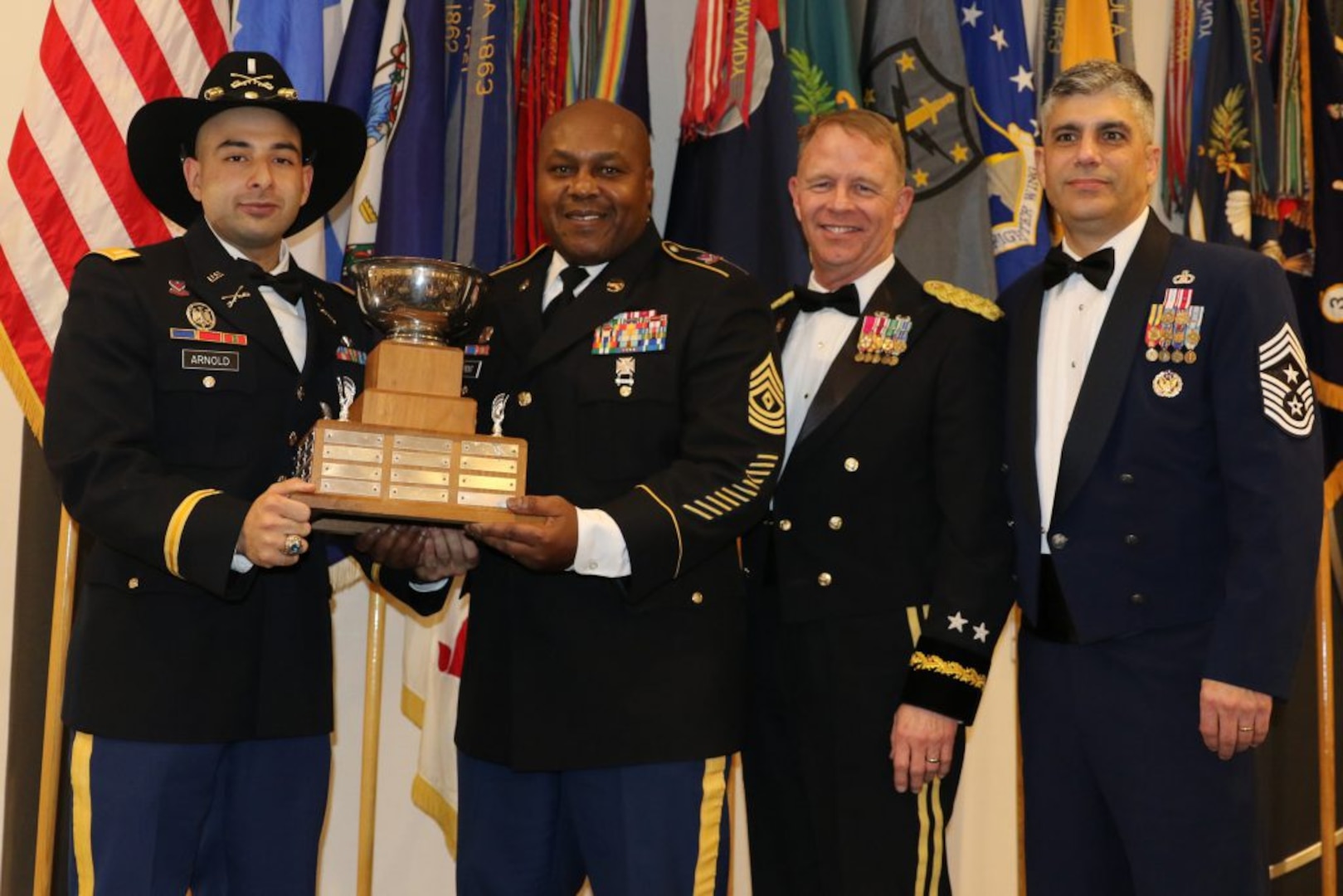 Top VNG units, personnel recognized at 2020 Virginia Military Ball