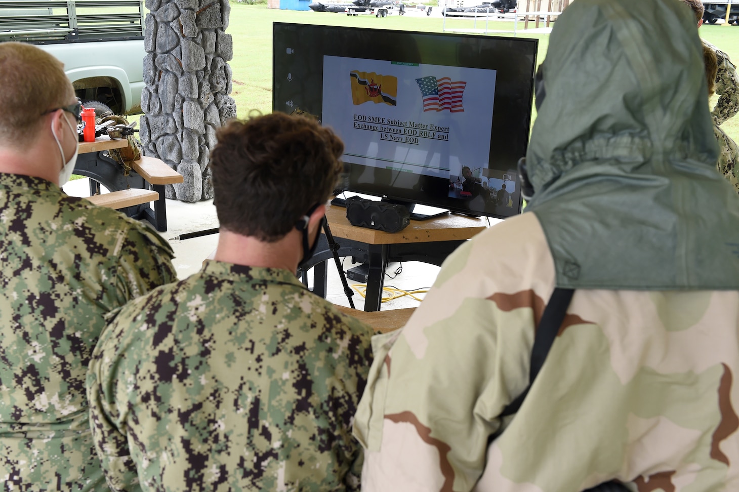 SANTA RITA, Guam (Oct. 6, 2020) Explosive Ordnance Disposal technicians assigned to the Task Group 75.1 EOD capability of Task Force 75 participate in a virtual subject matter expert exchange with troop commanders from the Royal Brunei Land Force (RBLF) during Cooperation Afloat Readiness and Training (CARAT) Brunei 2020. This year marks the 26th iteration of CARAT, a multinational exercise designed to enhance U.S. and partner navies' abilities to operate together in response to traditional and non-traditional maritime security challenges in the Indo-Pacific region. (U.S. Navy photo by Chief Mass Communication Specialist Travis Simmons)