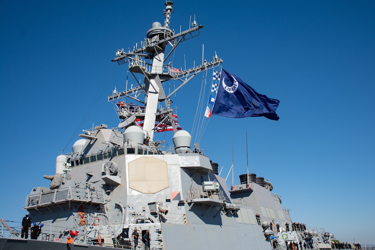 Guided-missile destroyer USS Paul Hamilton (DDG 60) returns to its homeport of San Diego