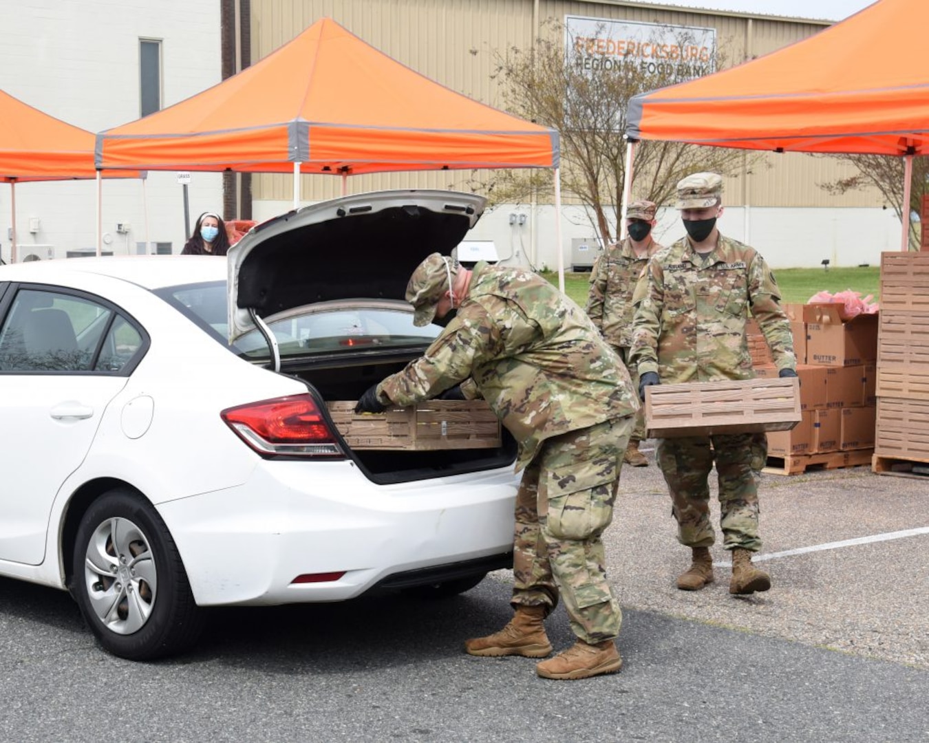 229th BEB supports operations at Fredericksburg Regional Food Bank