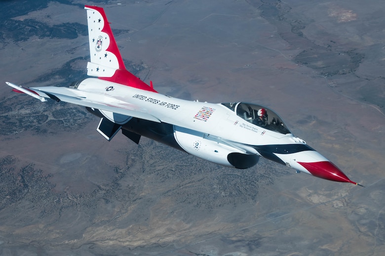 Mcconnell Refuels The Thunderbirds Over New Mexico Skies Mcconnell Air Force Base News