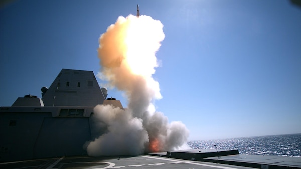 USS Zumwalt (DDG 1000) successfully executed the first live-fire test of the MK 57 Vertical Launching System with a Standard Missile (SM-2)