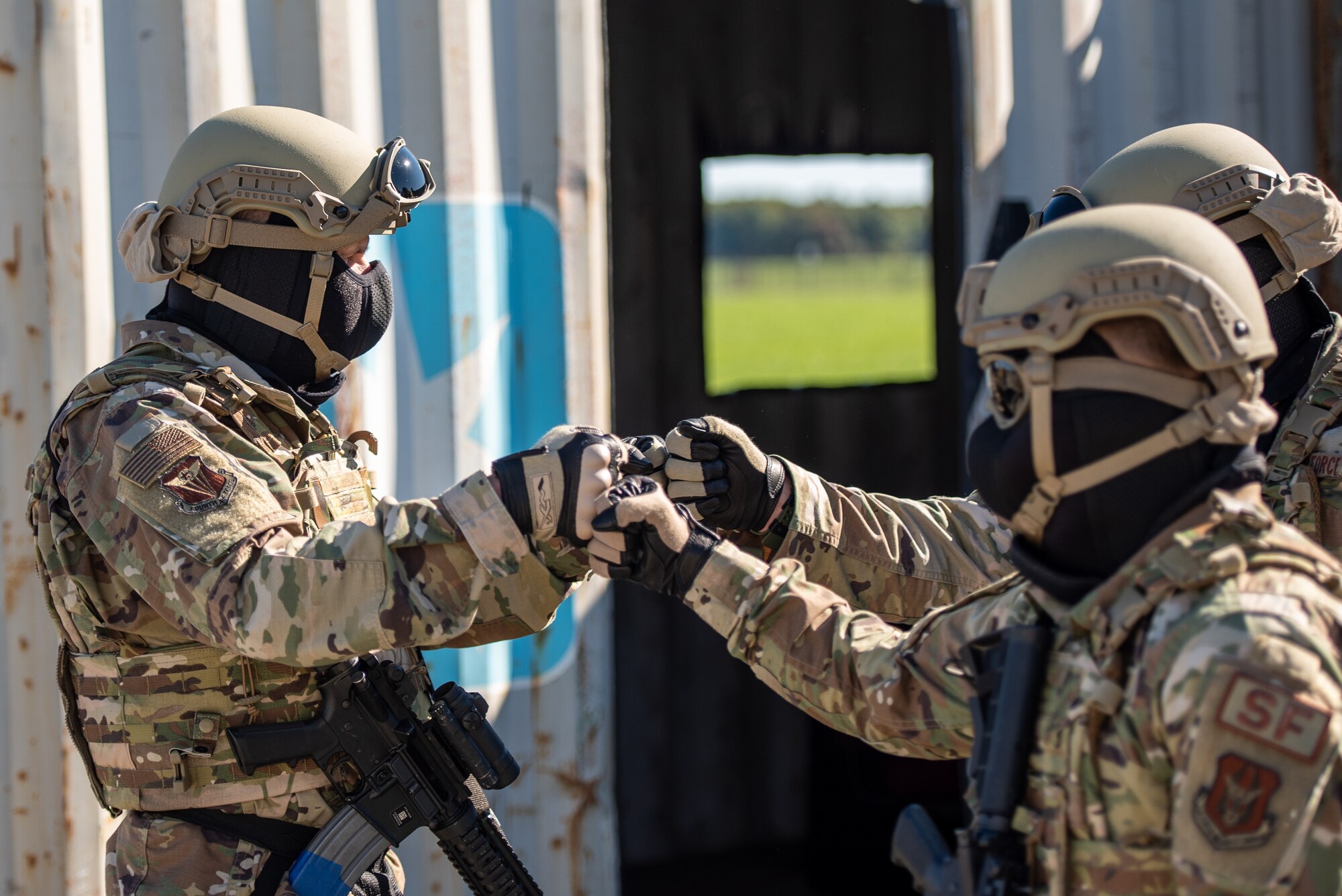 512th Airlift Wing hosts 4th Air Force leadership
