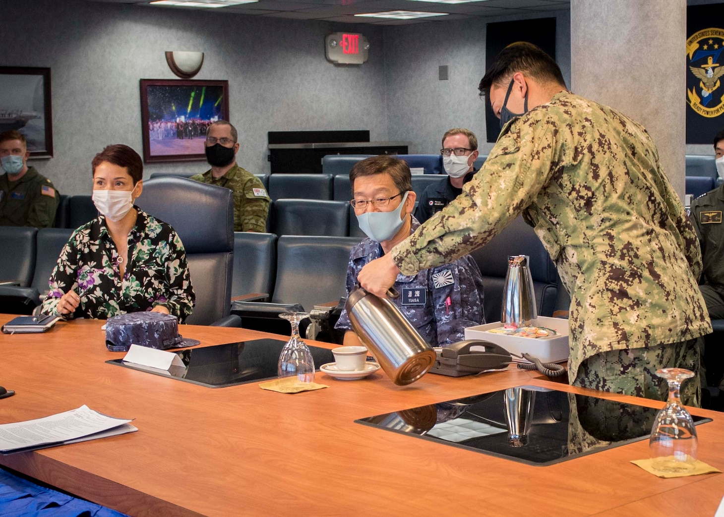 Vice Adm. Hideki Yuasa, commander in chief, Self Defense Fleet, Japan Maritime Self Defense Force, attends a distinguished visitor brief aboard 7th Fleet command ship, USS Blue Ridge (LCC 19). As the U.S. Navy’s largest forward-deployed fleet, there are roughly 50-70 ships and submarines, 150 aircraft, and approximately 20,000 Sailors operating in the 7th Fleet area of operations.