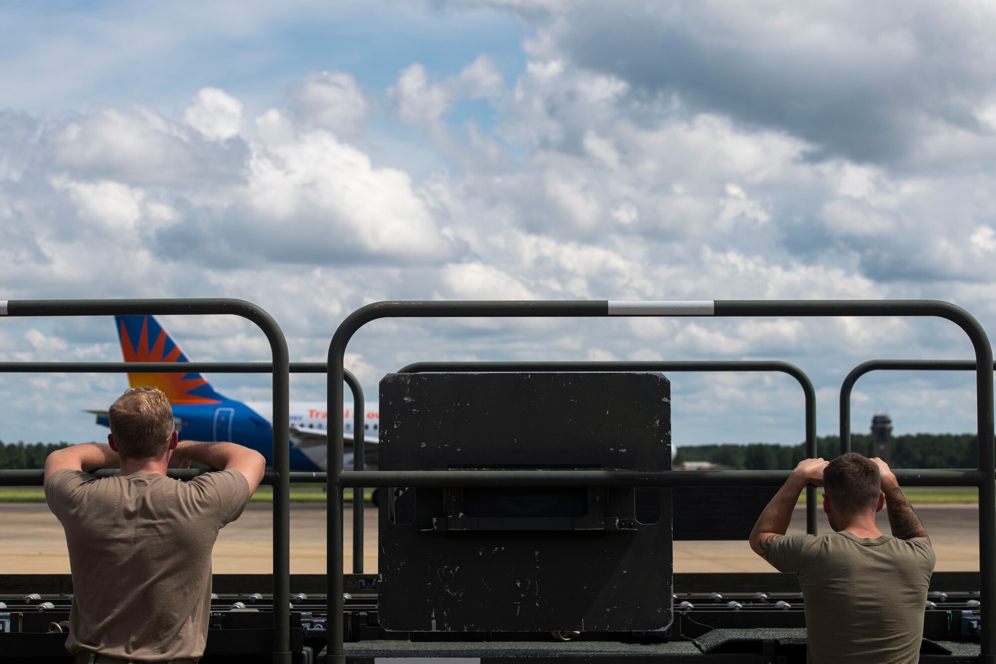 Airman comes off plane