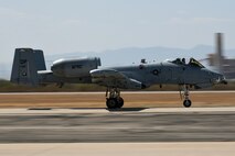 A photo of maintainers in RTT course