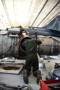 Marines repair Harrier jet engine at Va. Guard aviation facility