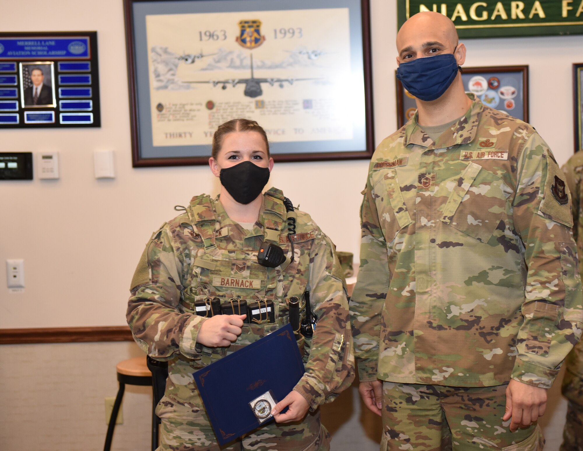 914 SFS Airmen receive Diamond Sharp Award