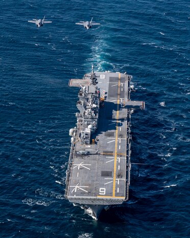 PACIFIC OCEAN (Oct. 20, 2020) F-35 Lightning II aircraft  assigned to the Japan Air Self Defense Force conduct integrated air operations with the forward-deployed amphibious assault ship USS America (LHA 6).