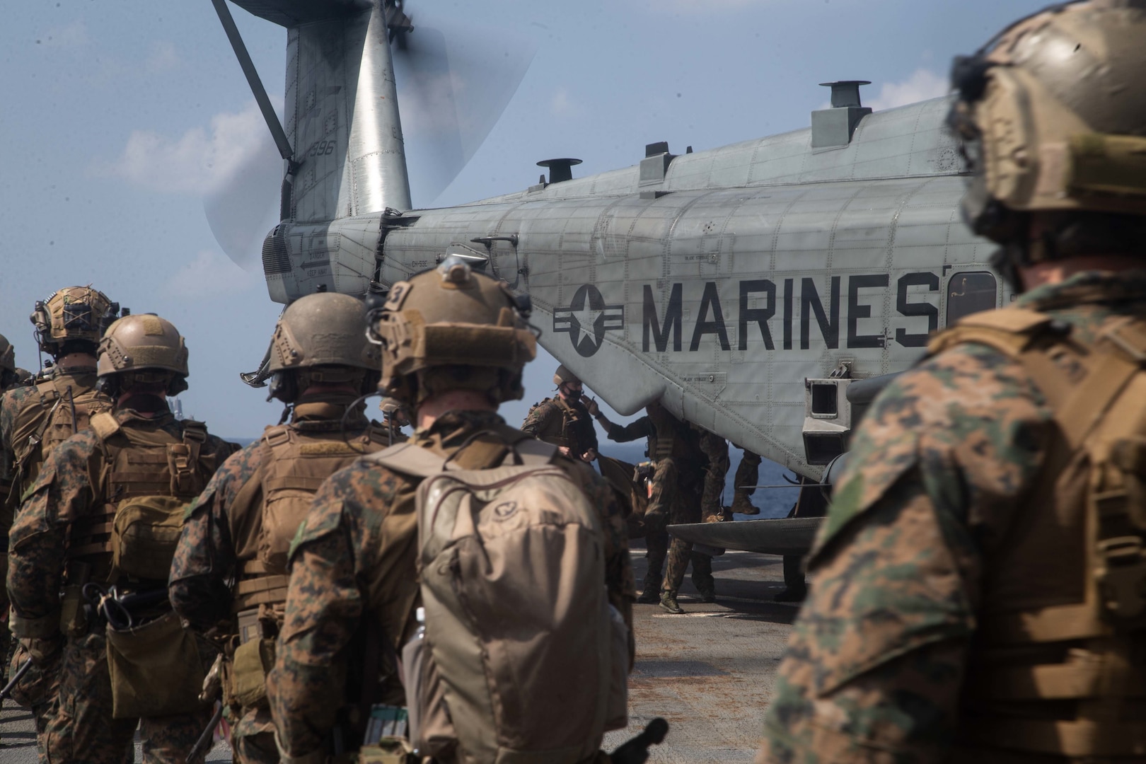 Fight and Deliver: 31st MEU, America ARG Build an Integrated Blue-Green Team