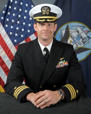 Official biography photo of Commander N. L. Mollenhauer, Commanding Officer, VAQ-135.