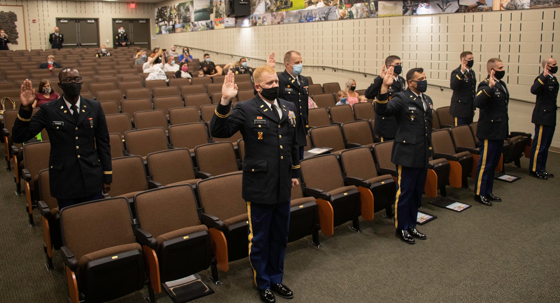 The 2020 graduates of the Illinois Army National Guard’s Officer Candidate School recite the oath of office during the OCS Commissioning ceremony Aug. 23 at the Illinois Military Academy, Camp Lincoln, Springfield, Illinois.