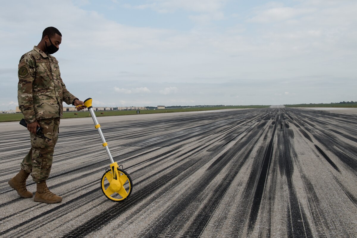 Getting the job done Whiteman AFB Airfield Management > Whiteman Air Force Base > Article Display
