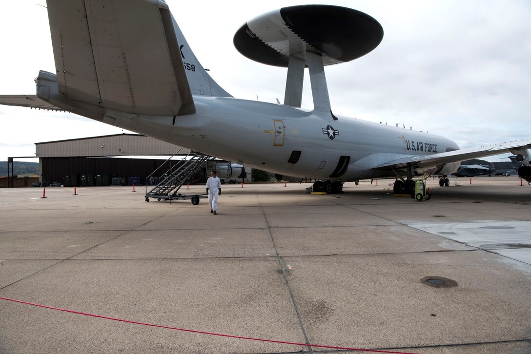 Photo of airplane on flightline